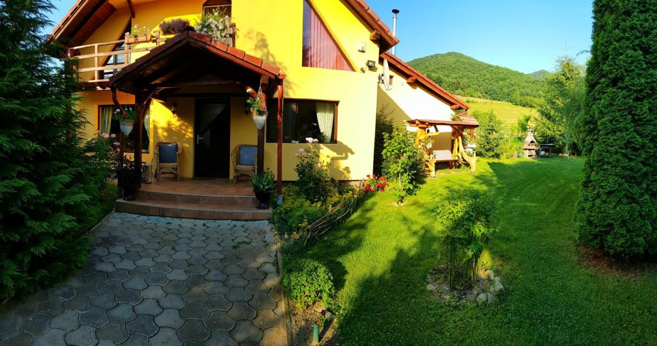 Home Away From Home Gura Rîului 外观 照片