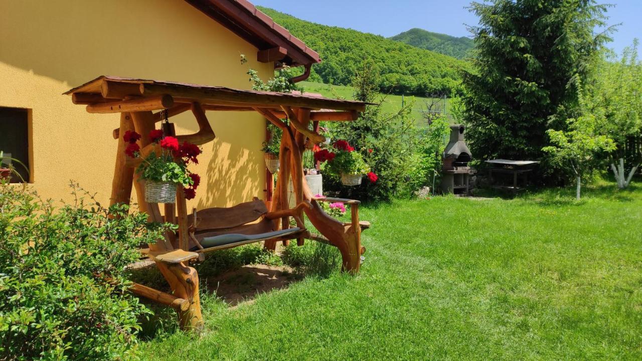 Home Away From Home Gura Rîului 外观 照片